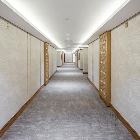ไทบา อารัค สวีท Medina ภายนอก รูปภาพ A corridor at the hotel