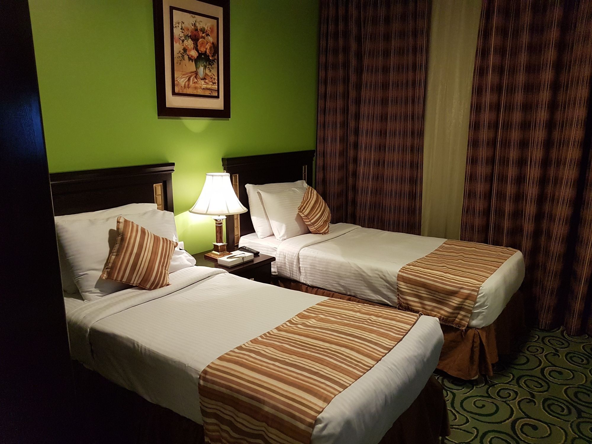 ไทบา อารัค สวีท Medina ภายนอก รูปภาพ A room at the hotel